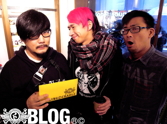 s-r001933211 s-r001933211